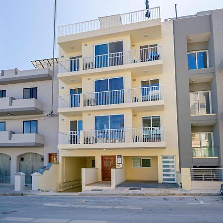 Summer Breeze 3 Bedroom Family Maisonette With Sunny Terrace In Mellieha - By Getawaysmalta Bagian luar foto
