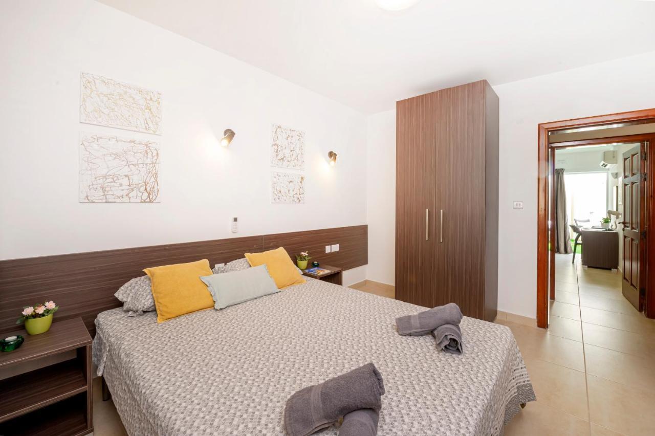 Summer Breeze 3 Bedroom Family Maisonette With Sunny Terrace In Mellieha - By Getawaysmalta Bagian luar foto