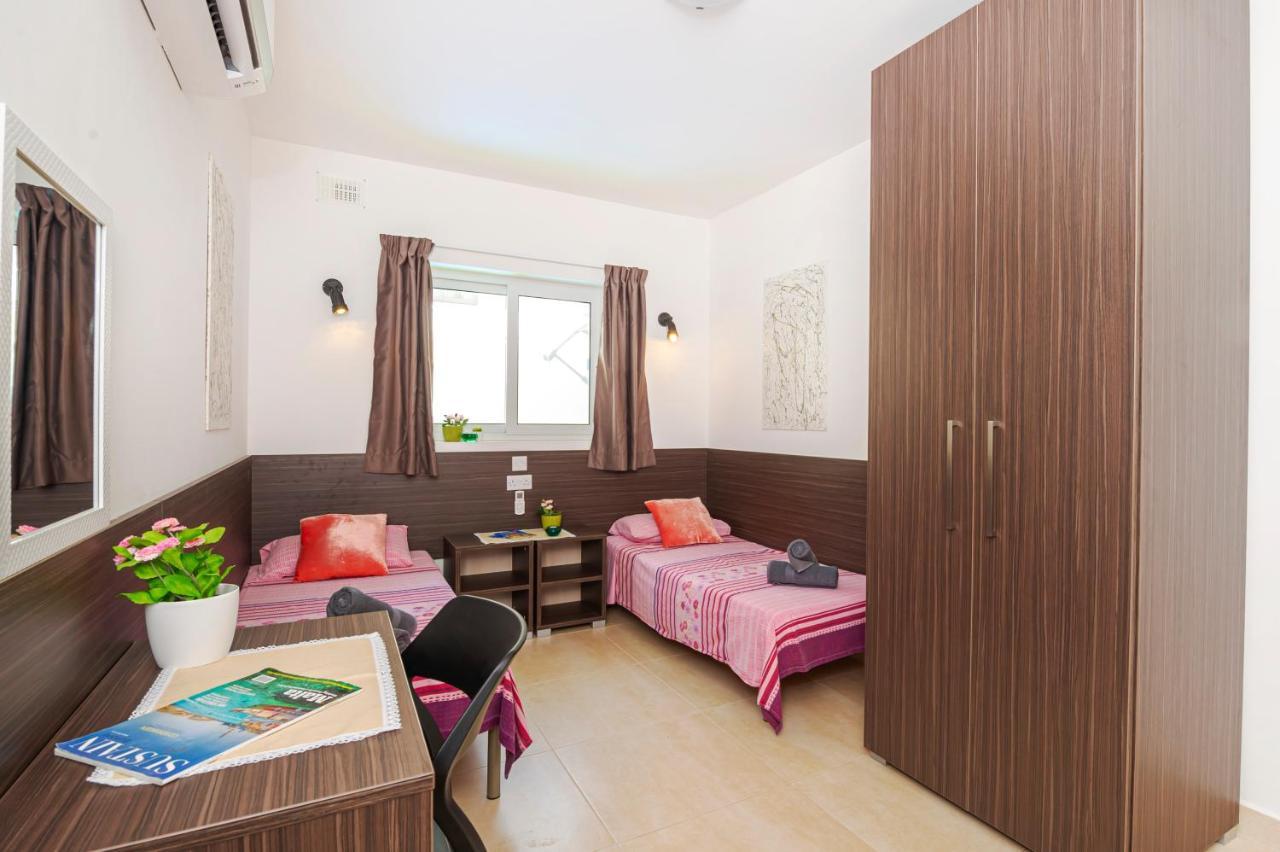 Summer Breeze 3 Bedroom Family Maisonette With Sunny Terrace In Mellieha - By Getawaysmalta Bagian luar foto