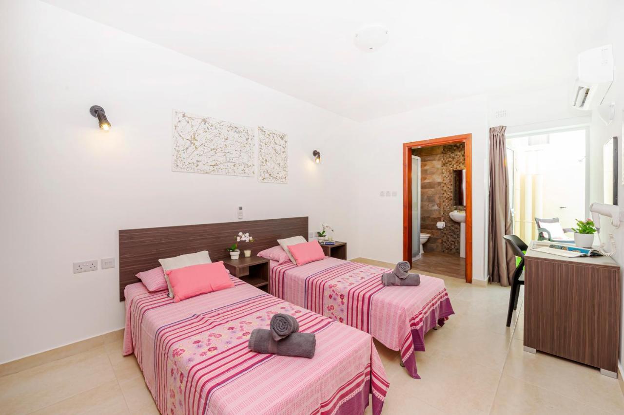 Summer Breeze 3 Bedroom Family Maisonette With Sunny Terrace In Mellieha - By Getawaysmalta Bagian luar foto